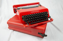 Charger l'image dans la galerie, Olivetti Valentine — Iconic Red Vintage Portable Typewriter (AZERTY) | BSIE Typewriters