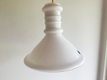 Load image into Gallery viewer, Holmegaard White Glass Pendel - Made In Denmark
