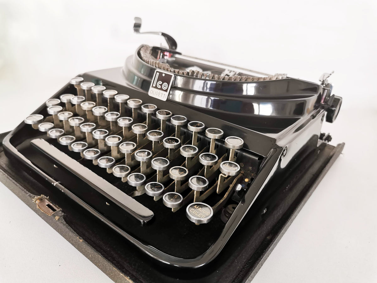 Typewriter Glossy Black Olivetti ICO 1930's – BSIE