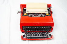 Charger l'image dans la galerie, Olivetti Valentine — Iconic Red Vintage Portable Typewriter (AZERTY) | BSIE Typewriters
