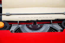 Charger l'image dans la galerie, Olivetti Valentine — Iconic Red Vintage Portable Typewriter (AZERTY) | BSIE Typewriters
