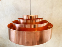 Charger l&#39;image dans la galerie, Design Jo Hammerborg - Ultra Pendant In Copper - Prodduced By Fog Mørup - Danish Mid Century Modern
