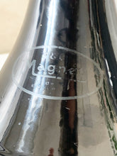 Charger l&#39;image dans la galerie, GEC - 1930s General Electric England Fan - 4 Brass Blade Table Fan
