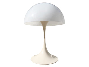 Verner Panton (1926-1998) Panthella Table Lamp - Produced by Louis Poulsen - H. 70, Ø. 50 cm.
