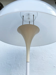 Verner Panton (1926-1998) Panthella Floor Lamp - Produced by Louis Poulsen - H. 130 Ø 50 cm.