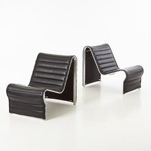 Charger l&#39;image dans la galerie, Pair of Eric Sigfrid Persson (Sweden, 1906-1992) Chairs. - Black Leather, Aluminum Frame - 1960/70 - Pair Of Lounge Chairs
