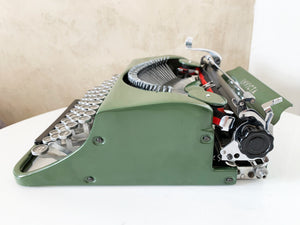 Typewriter 1940's Green Invicta - Gorgeous Rare Old Typewriter - Professionally Serviced - Working Typewriter - AZERTY Keyboard
