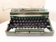 Charger l&#39;image dans la galerie, Typewriter Green Bakelite By Voss - Gorgeous Rare Old Typewriter - Professionally Serviced - Working Typewriter - AZERTY Keyboard
